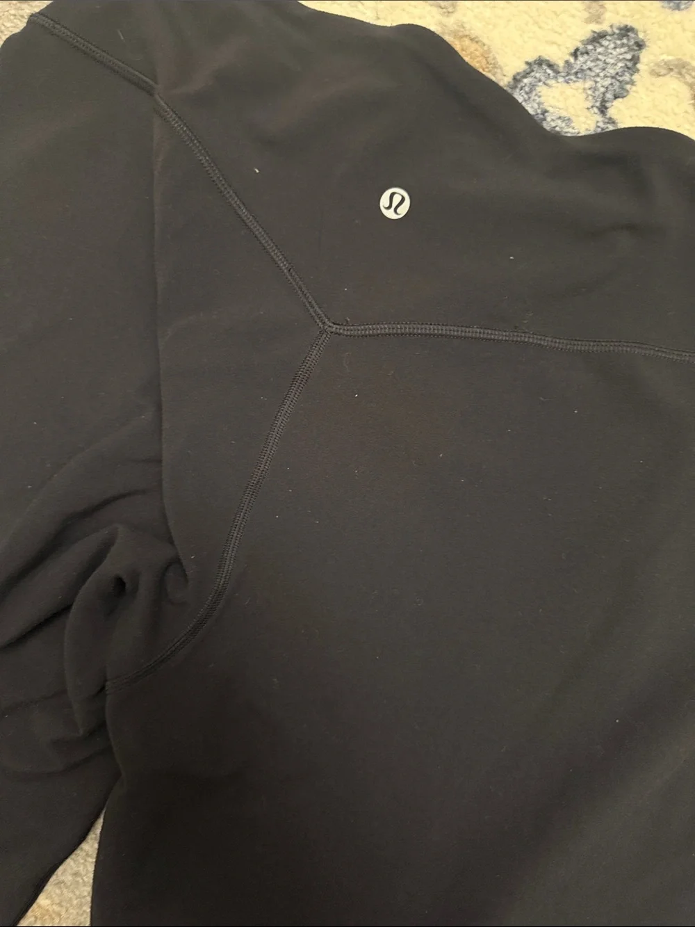lululemon athletica Black joggers align Capri 23”inseam size 10 has pockets